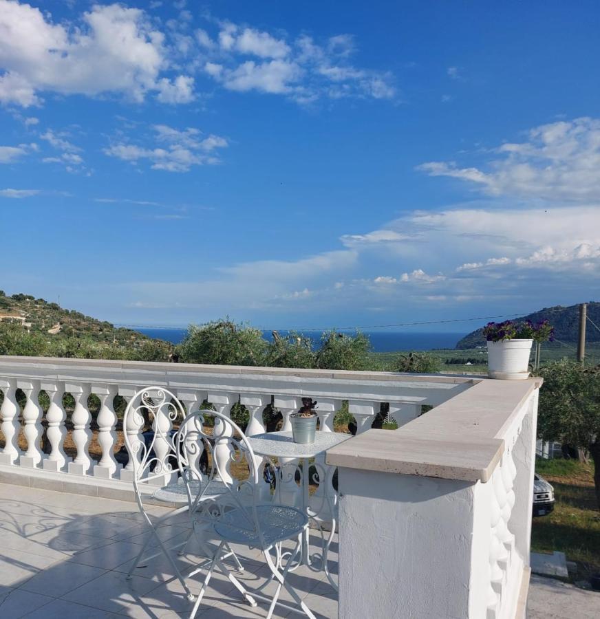 Meridiana Case Al Mare Mattinata Exterior photo